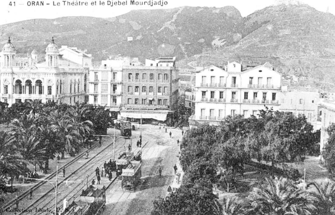 PA c- 37- Station des trams et autobus.jpg